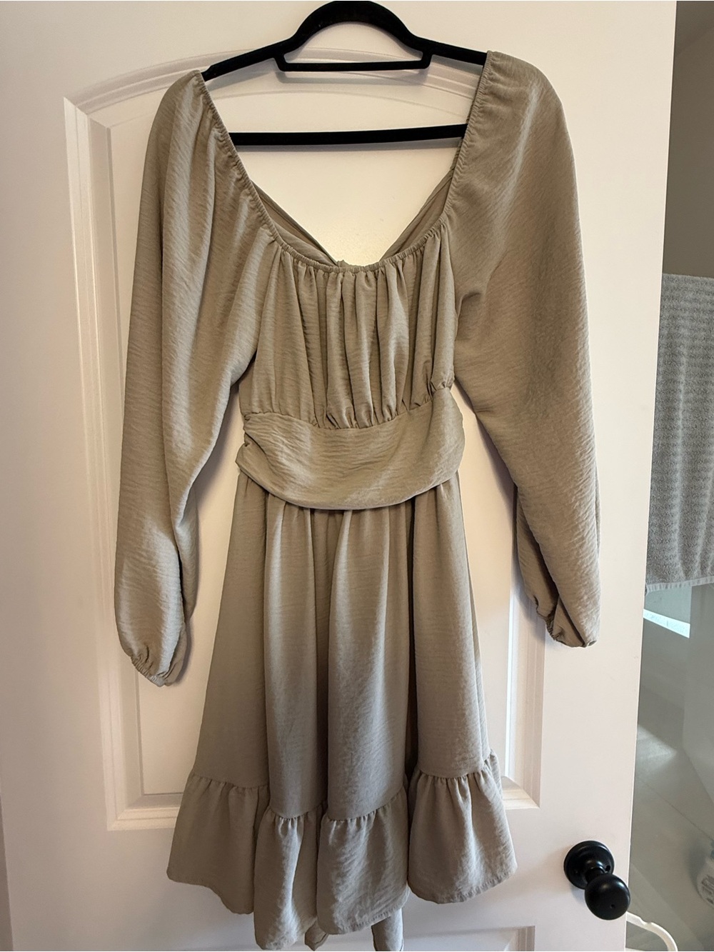 Women's Sage Long-Sleeve Ruffle Hem Dress